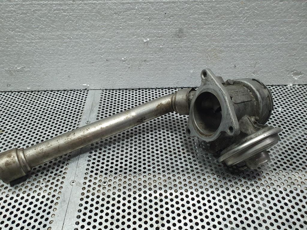 Supapa EGR MERCEDES-BENZ C-CLASS II W203  2000 - 2007, MERCEDES-BENZ C-CLASS T-Model II S203 2001 - 20072.2 C 220 CDI OM 646.963 A 6110900754