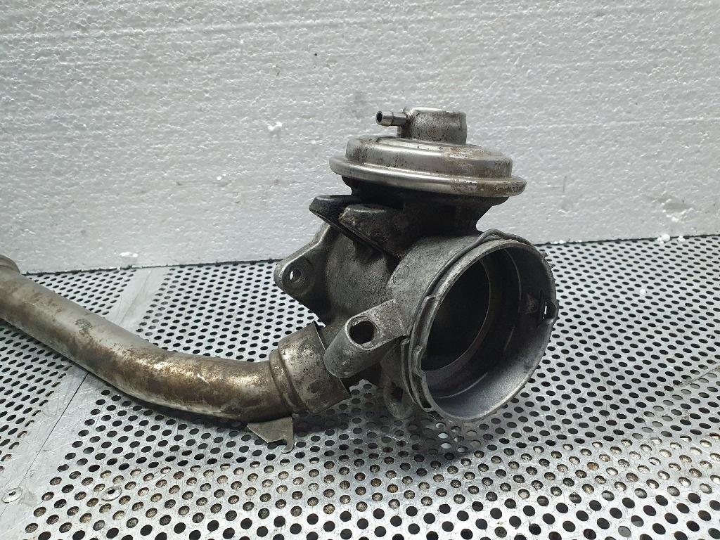 Supapa EGR MERCEDES-BENZ C-CLASS II W203  2000 - 2007, MERCEDES-BENZ C-CLASS T-Model II S203 2001 - 20072.2 C 220 CDI OM 646.963 A 6110900754