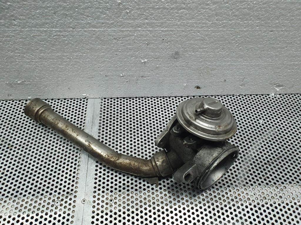 Supapa EGR MERCEDES-BENZ C-CLASS II W203  2000 - 2007, MERCEDES-BENZ C-CLASS T-Model II S203 2001 - 20072.2 C 220 CDI OM 646.963 A 6110900754
