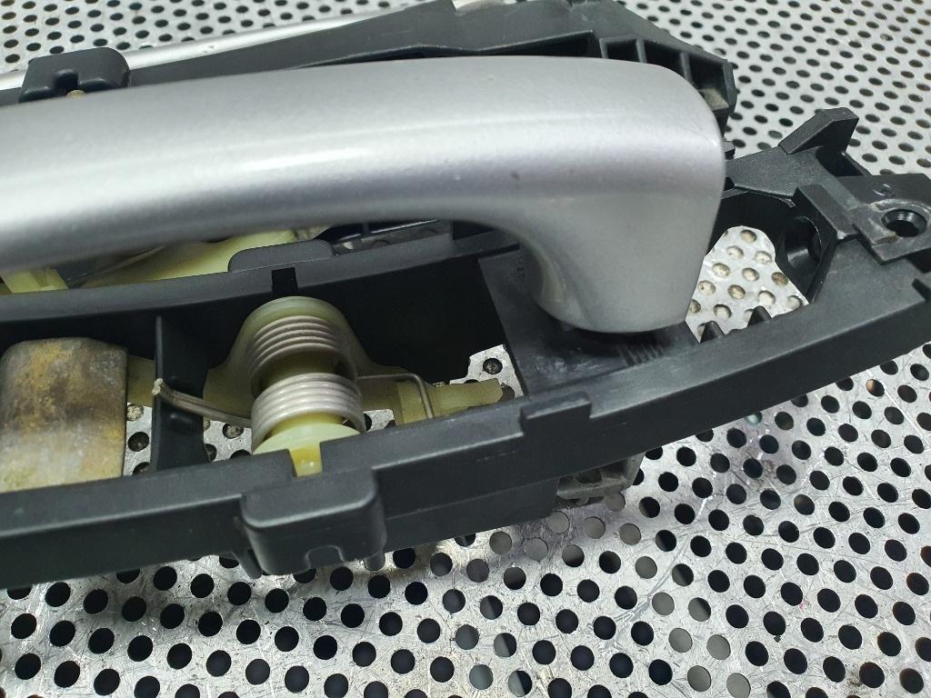 Maner cu suport deschidere usa spate MERCEDES-BENZ C-CLASS II W203  2000 - 2007, MERCEDES-BENZ C-CLASS T-Model II S203 2001 - 20072.2 C 220 CDI OM 646.963