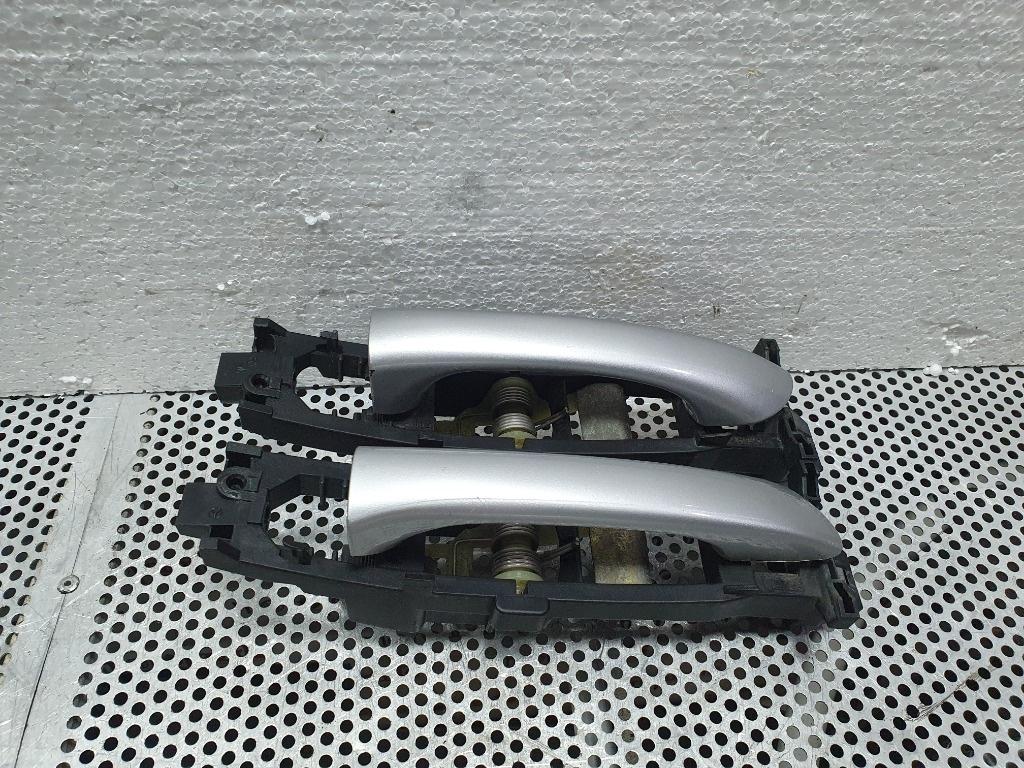 Maner cu suport deschidere usa spate MERCEDES-BENZ C-CLASS II W203  2000 - 2007, MERCEDES-BENZ C-CLASS T-Model II S203 2001 - 20072.2 C 220 CDI OM 646.963