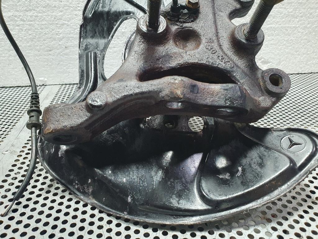 Fuzeta stanga fata MERCEDES-BENZ C-CLASS II W203  2000 - 2007, MERCEDES-BENZ C-CLASS T-Model II S203 2001 - 20072.2 C 220 CDI OM 646.963 A2093320001