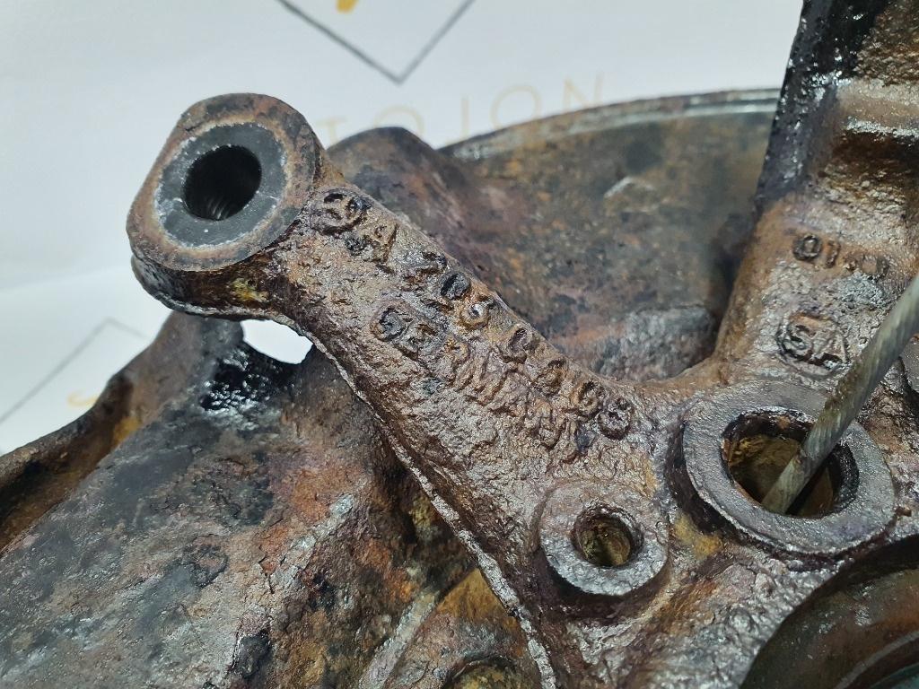 Fuzeta dreapta spate MERCEDES-BENZ C-CLASS II W203  2000 - 2007, MERCEDES-BENZ C-CLASS T-Model II S203 2001 - 20072.2 C 220 CDI OM 611.962 A2030405