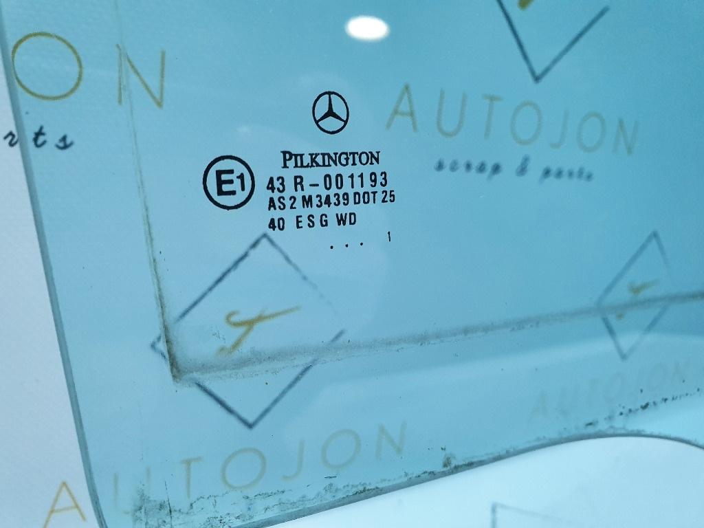 Geam dreapta spate MERCEDES-BENZ C-CLASS II W203  2000 - 2007, MERCEDES-BENZ C-CLASS T-Model II S203 2001 - 20072.2 C 220 CDI OM 646.963 43 R-001193
