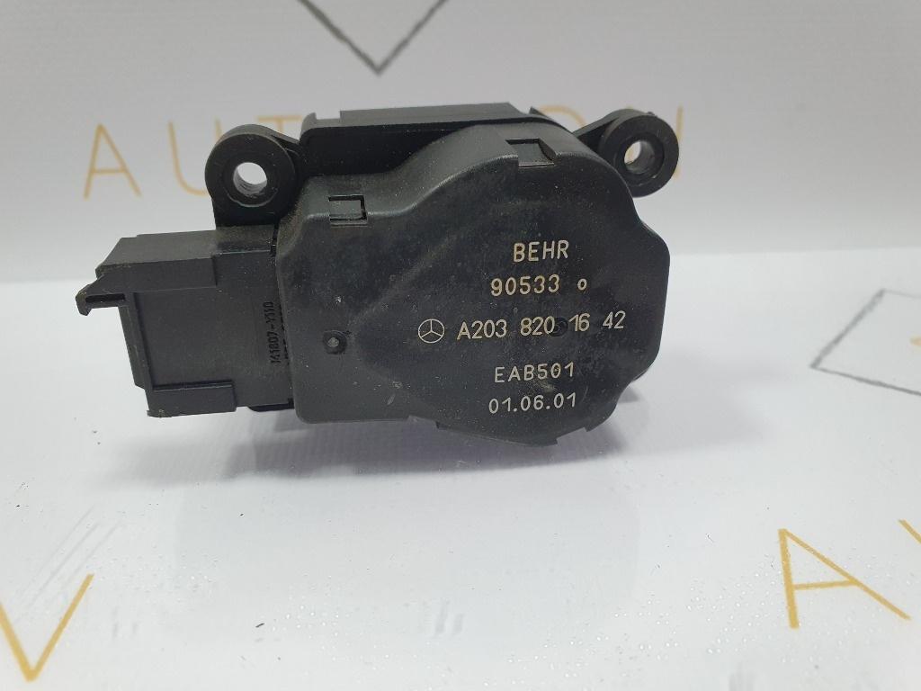 Motoras reglaj aeroterma MERCEDES-BENZ C-CLASS II W203  2000 - 2007, MERCEDES-BENZ C-CLASS T-Model II S203 2001 - 20072.2 C 220 CDI OM 646.963 A2038201642