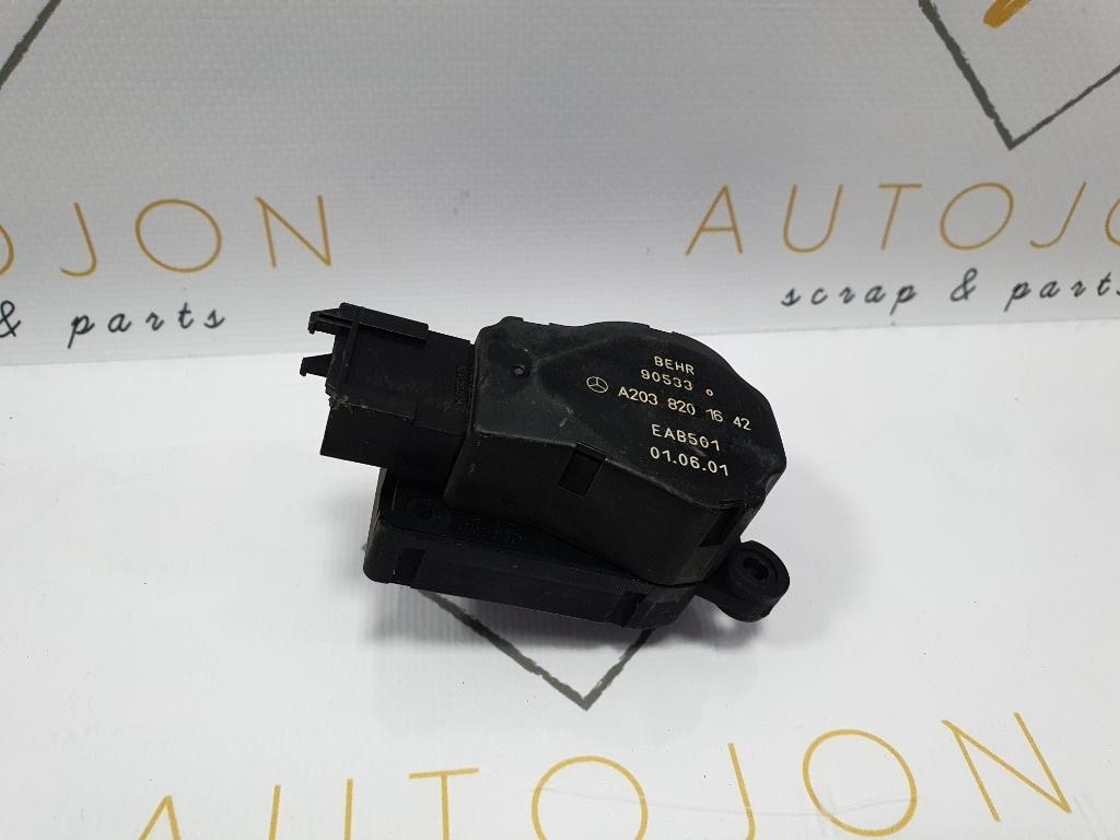 Motoras reglaj aeroterma MERCEDES-BENZ C-CLASS II W203  2000 - 2007, MERCEDES-BENZ C-CLASS T-Model II S203 2001 - 20072.2 C 220 CDI OM 646.963 A2038201642