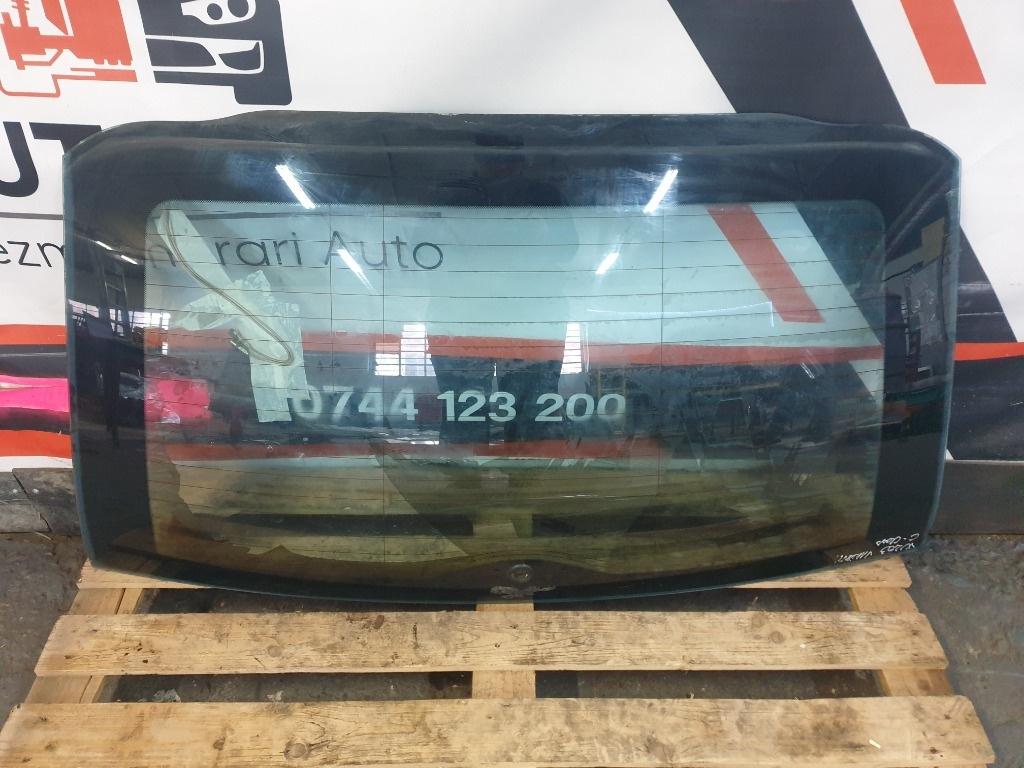 Geam luneta spate MERCEDES-BENZ C-CLASS II W203  2000 - 2007, MERCEDES-BENZ C-CLASS T-Model II S203 2001 - 20072.2 C 220 CDI OM 646.963 A2037403257 43R-001190