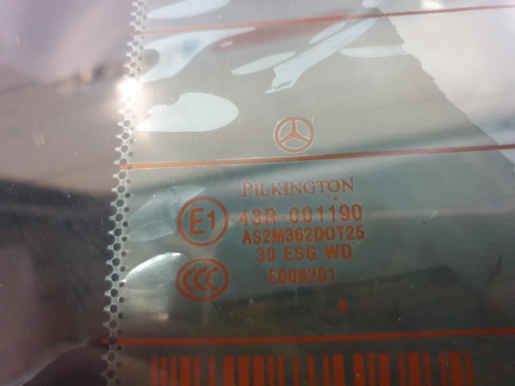 Geam luneta spate MERCEDES-BENZ C-CLASS II W203  2000 - 2007, MERCEDES-BENZ C-CLASS T-Model II S203 2001 - 20072.2 C 220 CDI OM 646.963 A2037403257 43R-001190
