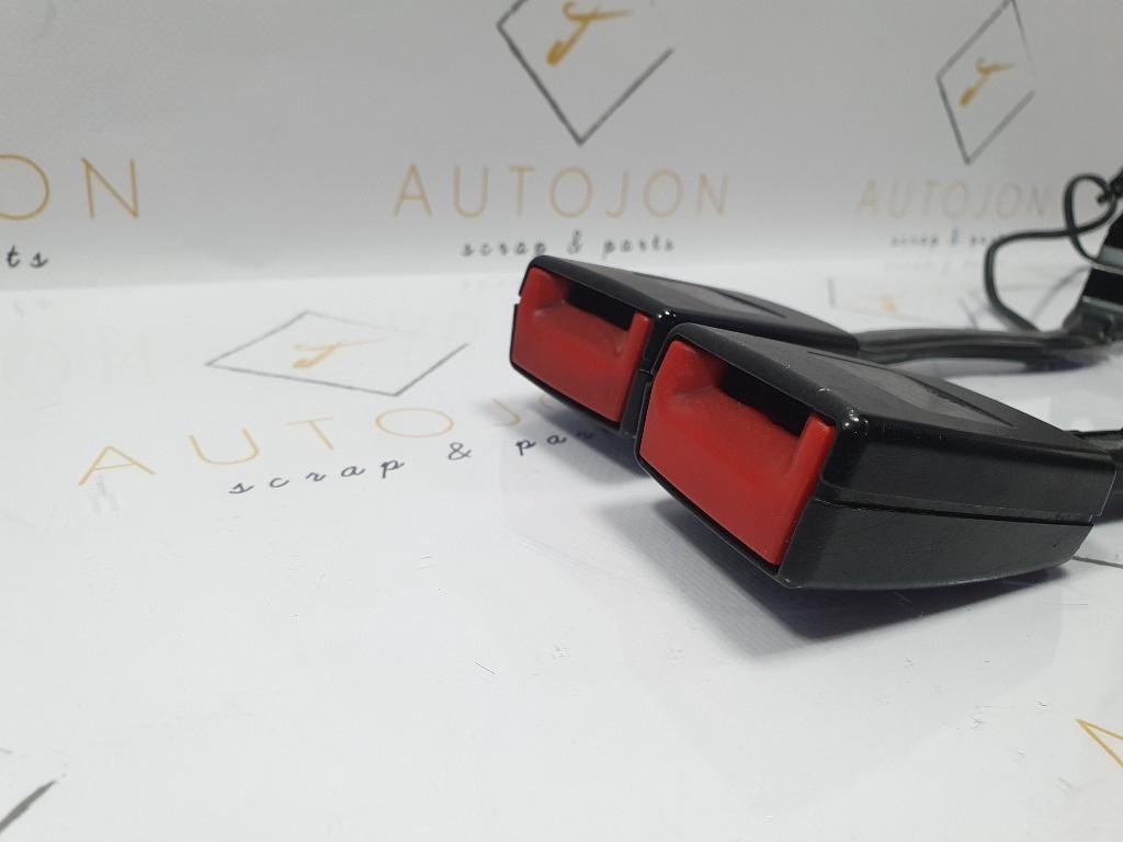 Catarama centura de siguranta spate VOLKSWAGEN TOURAN 1T1, 1T2 2003 - 2010 TDI BKC, BLS, BXE 1T0857755C  1T0857756C