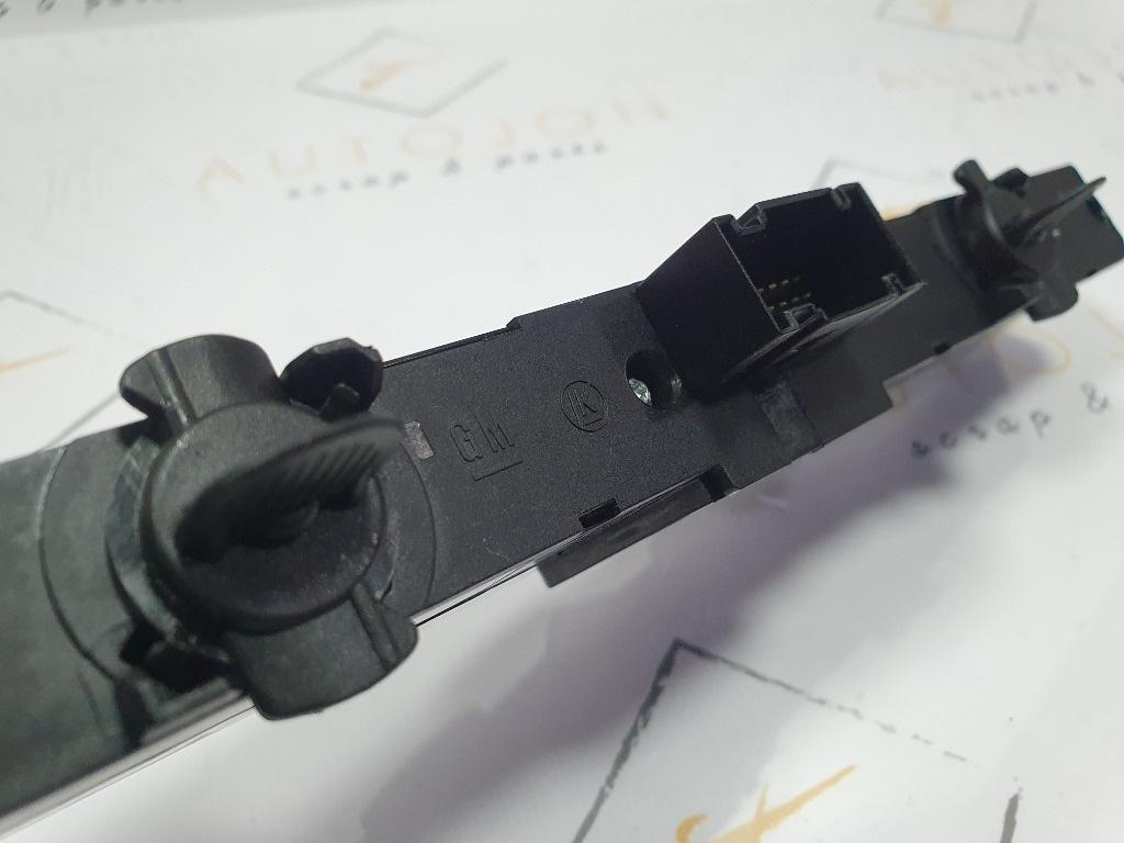Buton avarii  OPEL ZAFIRA B A05 2005 - 2015 1.7 CDTI A 17 DTJ, Z 17 DTJ 13129283