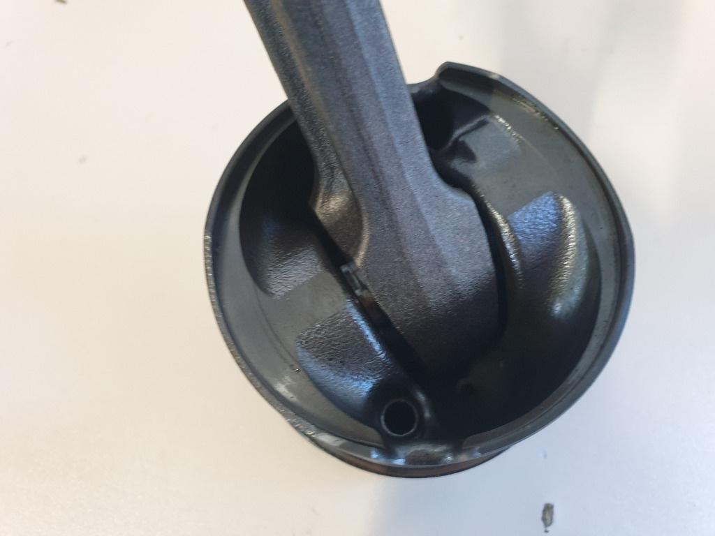 Piston cu biela BMW 5 E60 2001 - 2010 520 d N47 D20 A 0840BB / 11248473777
