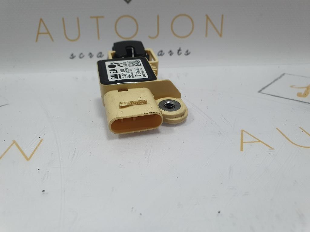 Senzor de impact airbag OPEL ZAFIRA B A05 2005 - 20151.7 CDTI A 17 DTR 13251078