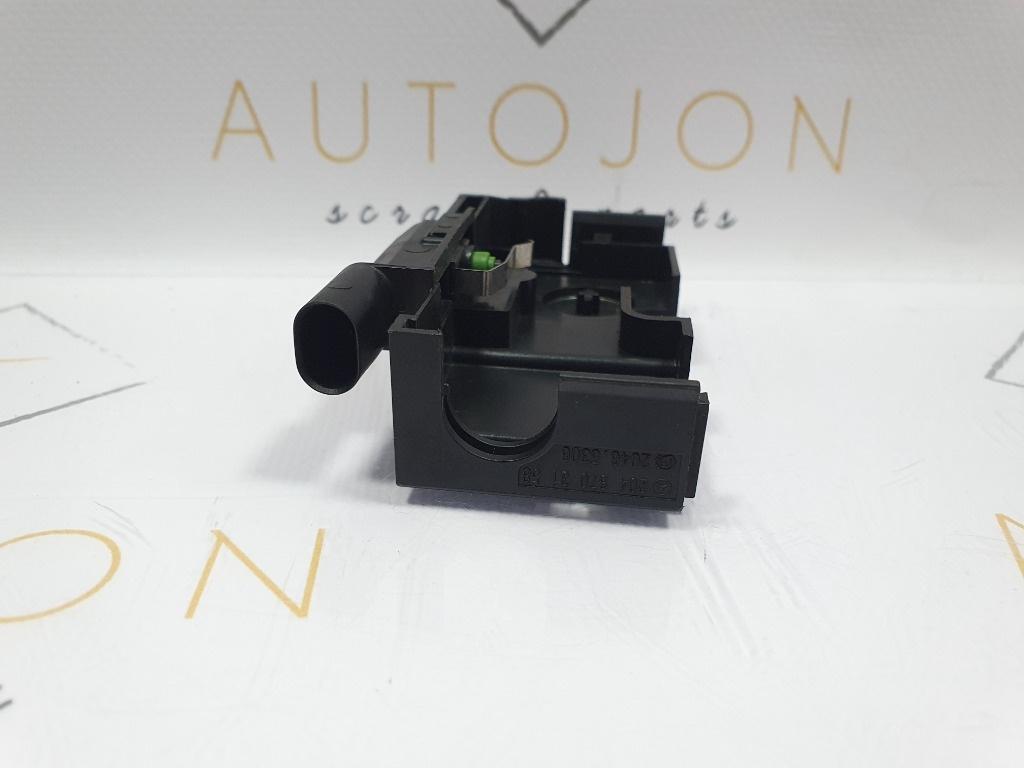 Switch incuietoare MERCEDES-BENZ C-CLASS W204 2007 - 2014, MERCEDES-BENZ C-CLASS T-Model III S204 2007 - 20142.2 C 180 CDI OM 651.913 2048703158
