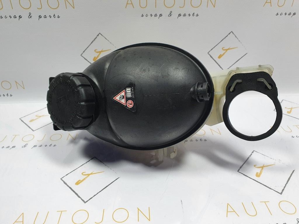 Vas rezervor de expansiune lichid de racire MERCEDES-BENZ C-CLASS W204 2007 - 2014, MERCEDES-BENZ C-CLASS T-Model III S204 2007 - 20142.2 C 180 CDI OM 651.913 A2045000549