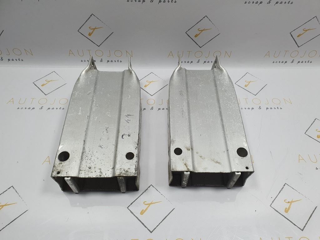 Suporti armatura bara fata MERCEDES-BENZ C-CLASS W204 2007 - 2014, MERCEDES-BENZ C-CLASS T-Model III S204 2007 - 20142.2 C 180 CDI OM 651.913 A2046201195 , A2046200995