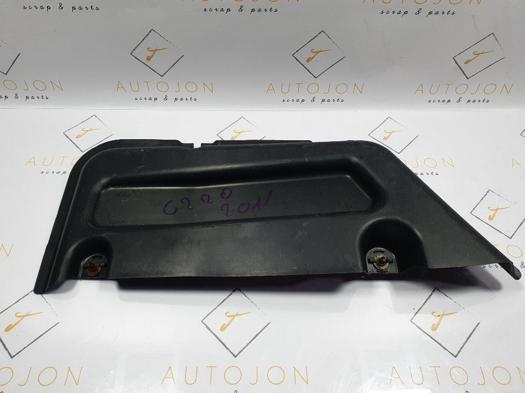 Capac carcasa baterie MERCEDES-BENZ C-CLASS W204 2007 - 2014, MERCEDES-BENZ C-CLASS T-Model III S204 2007 - 20142.2 C 200 CDI OM 651.913 A2046100508