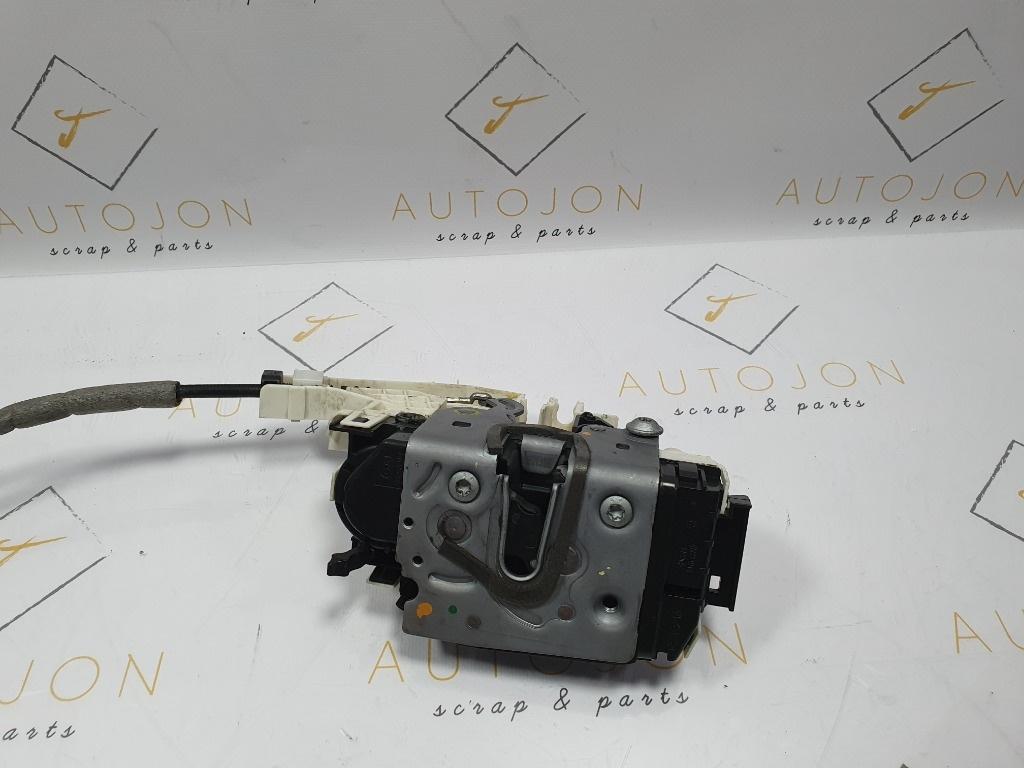 Broasca usa dreapta spate MERCEDES-BENZ C-CLASS W204 2007 - 2014, MERCEDES-BENZ C-CLASS T-Model III S204 2007 - 20142.2 C 220 CDI OM 651.911 A2047302835