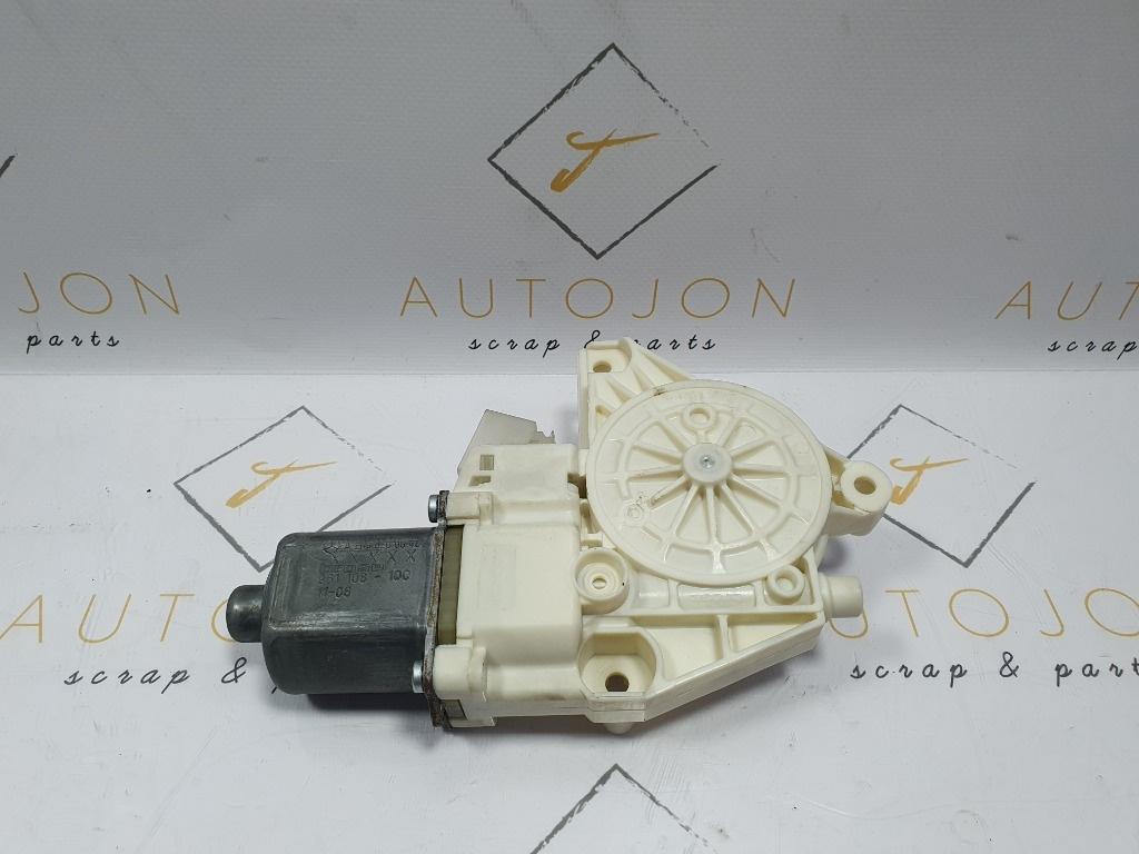 Motoras macara dreapta spate MERCEDES-BENZ C-CLASS W204 2007 - 2014, MERCEDES-BENZ C-CLASS T-Model III S204 2007 - 20142.2 C 220 CDI OM 651.911 A2048200642