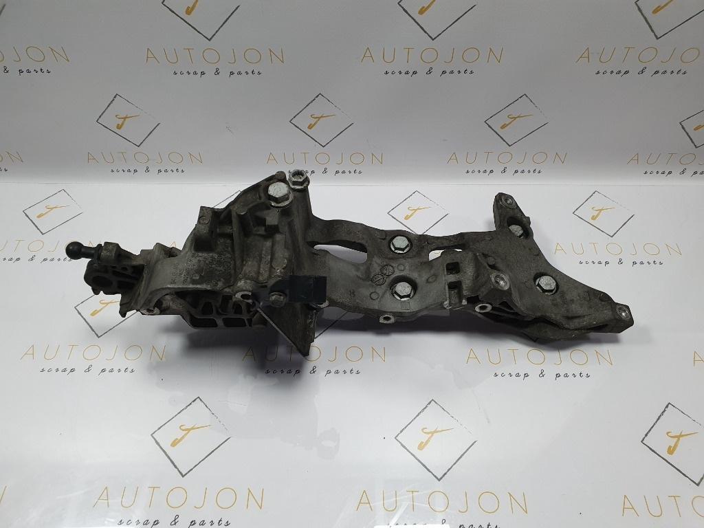 Suport accesorii motor VOLKSWAGEN PASSAT Variant 3G5 2014 - > TDI CRLB, DBGA, DFGA 04L903143D