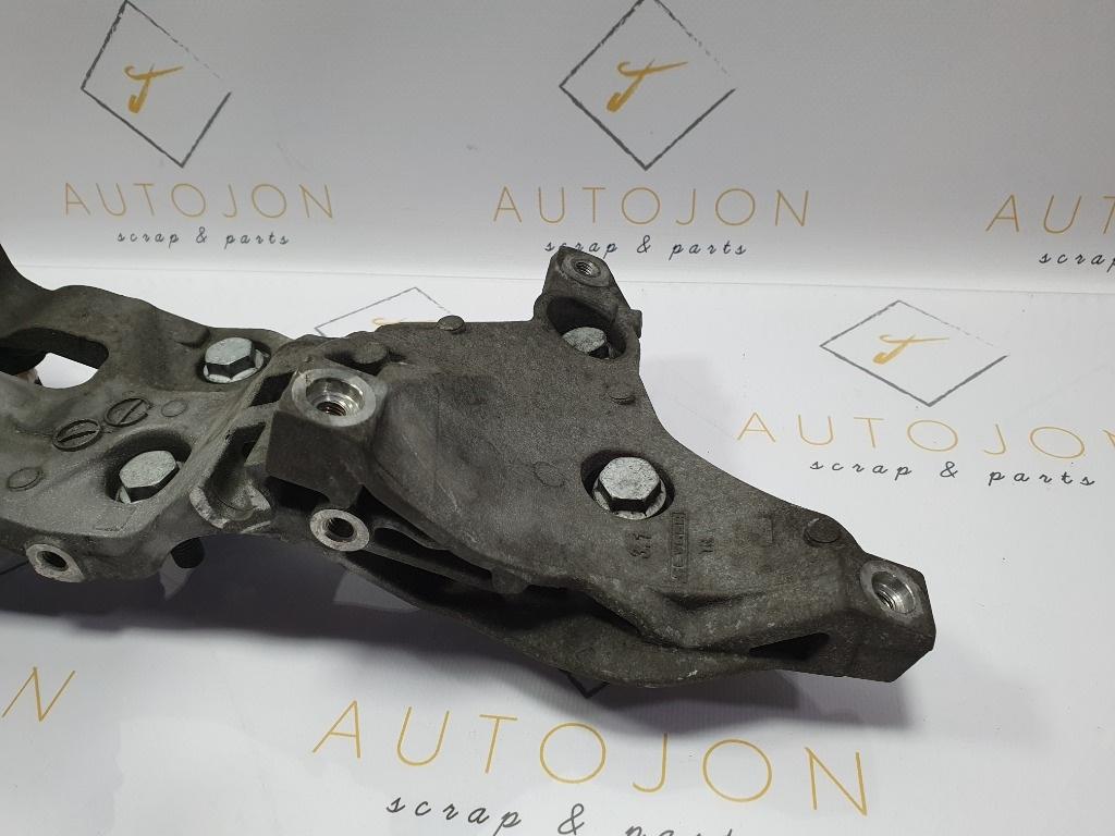 Suport accesorii motor VOLKSWAGEN PASSAT Variant 3G5 2014 - > TDI CRLB, DBGA, DFGA 04L903143D
