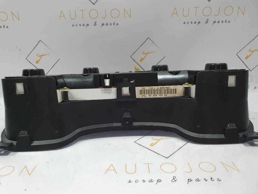 Ceasuri de bord  OPEL ASTRA G Saloon F69_, T98 1998 - 2009 1.6 16V X 16 XEL, Z 16 XE 09228753EB