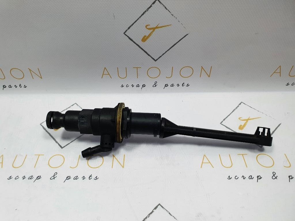 Cilindru pedala ambreiaj RENAULT LAGUNA II BG0/1_ 2001 - 2007 1.9 dCi F9Q 750, F9Q 758, F9Q 759 8200019602-D