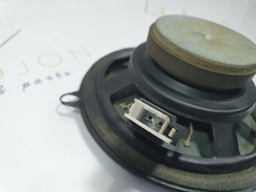Boxa usa fata RENAULT LAGUNA II BG0/1_ 2001 - 2007 1.9 dCi F9Q 718, F9Q 754