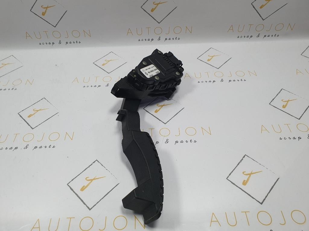 Pedala de acceleratie RENAULT LAGUNA II Grandtour KG0/1_ 2001 - 20071.9 dCi F9Q 664 8200002904