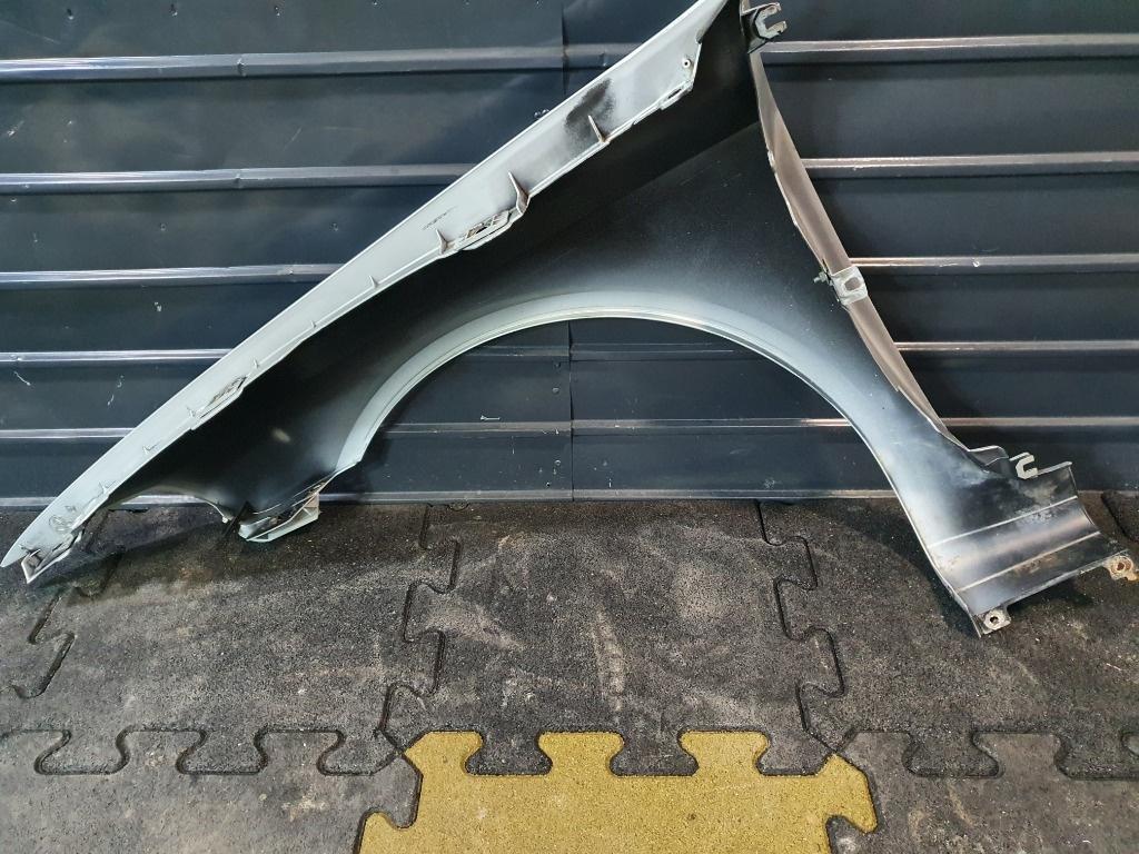 Aripa  dreapta fata RENAULT LAGUNA II Grandtour KG0/1_ 2001 - 2007 1.9 dCi F9Q 758, F9Q 759 8200129521INDB