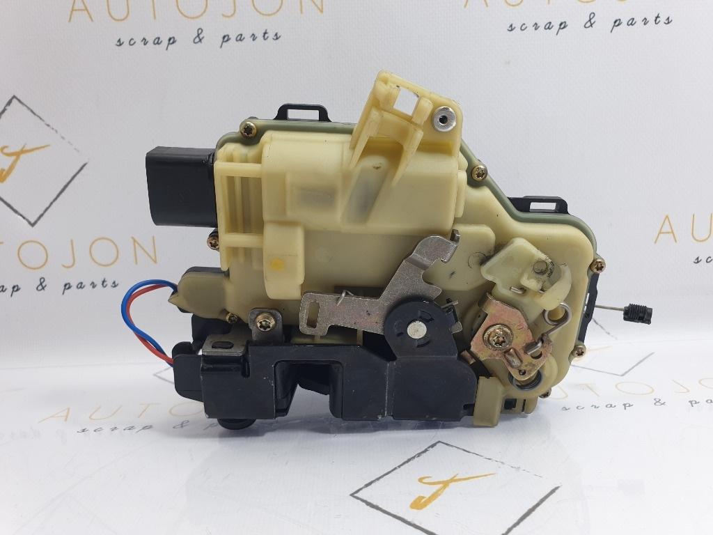 Broasca usa  dreapta fata VOLKSWAGEN GOLF IV Variant 1J5 1999 - 2006, Break 1.9 TDI ATD, AXR  3B1837016AD