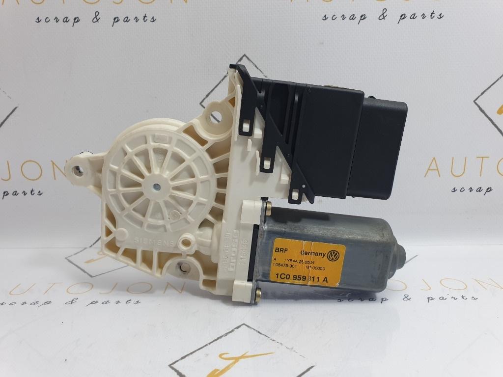 Motoras macara stanga spate VOLKSWAGEN GOLF IV Variant 1J5 1999 - 2006, Break 1.9 TDI ATD, AXR 1C0959811A