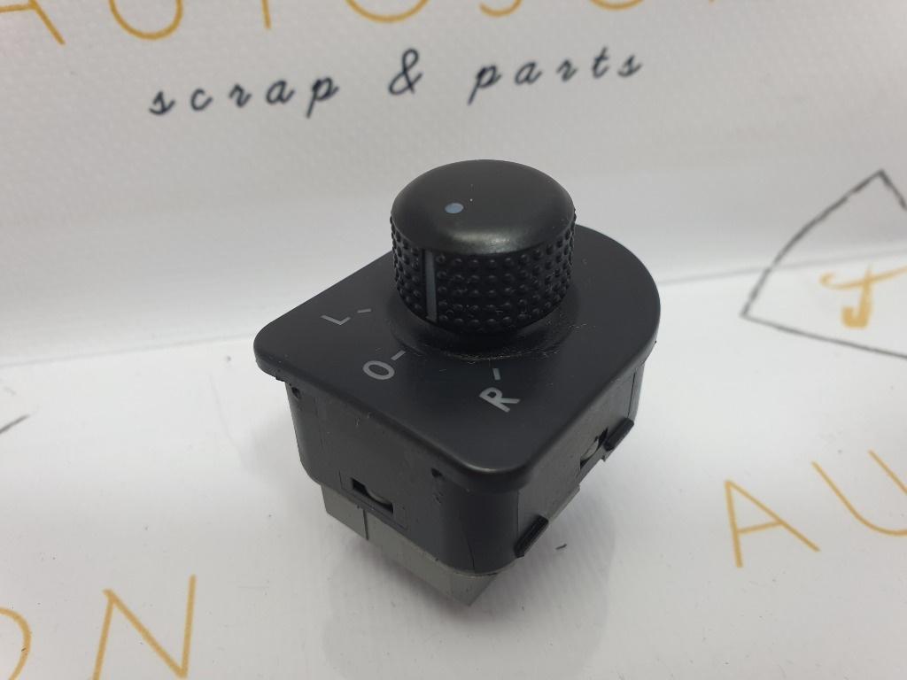 Buton reglaj oglinzi  VOLKSWAGEN GOLF IV Variant 1J5 1999 - 2006, Break 1.9 TDI ATD, AXR  1J1959565D