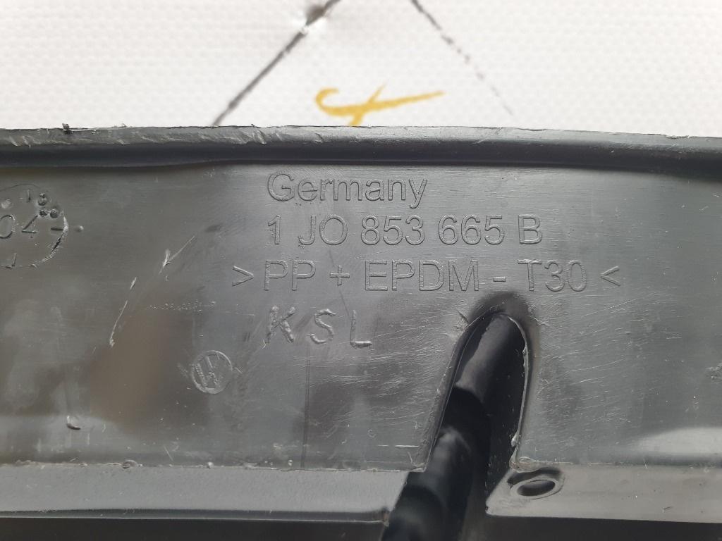 Grila stanga bara fata VOLKSWAGEN GOLF IV Variant 1J5 1999 - 2006, Break 1.9 TDI ATD, AXR  1J0853665B