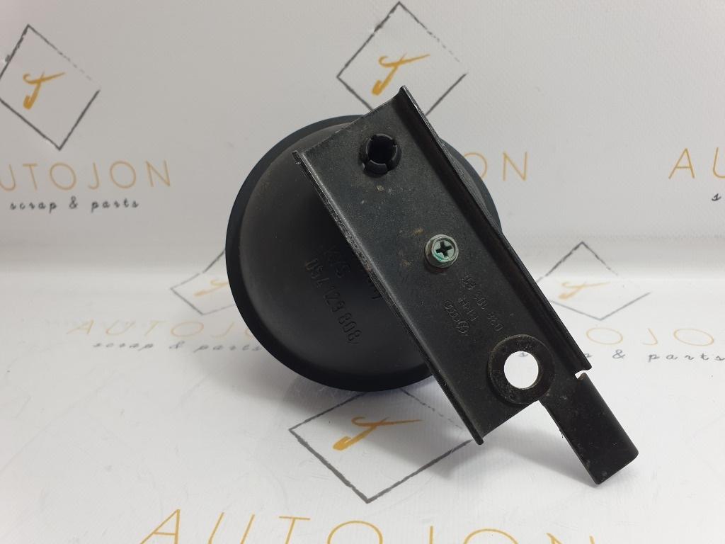 Canistra vacuum VOLKSWAGEN GOLF IV Variant 1J5 1999 - 2006, Break 1.9 TDI ATD, AXR  054129808