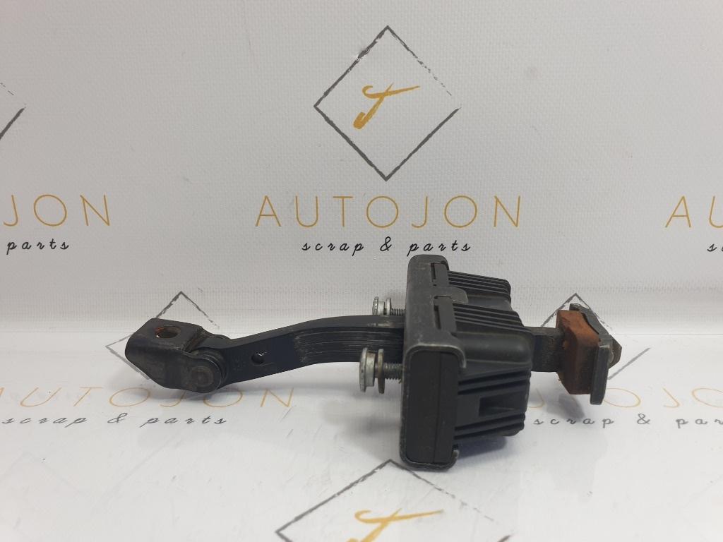 Opritor usa dreapta fata BMW X5 II E70 2006 - 2013 3.0 M 50 d N57 D30 C  07141024