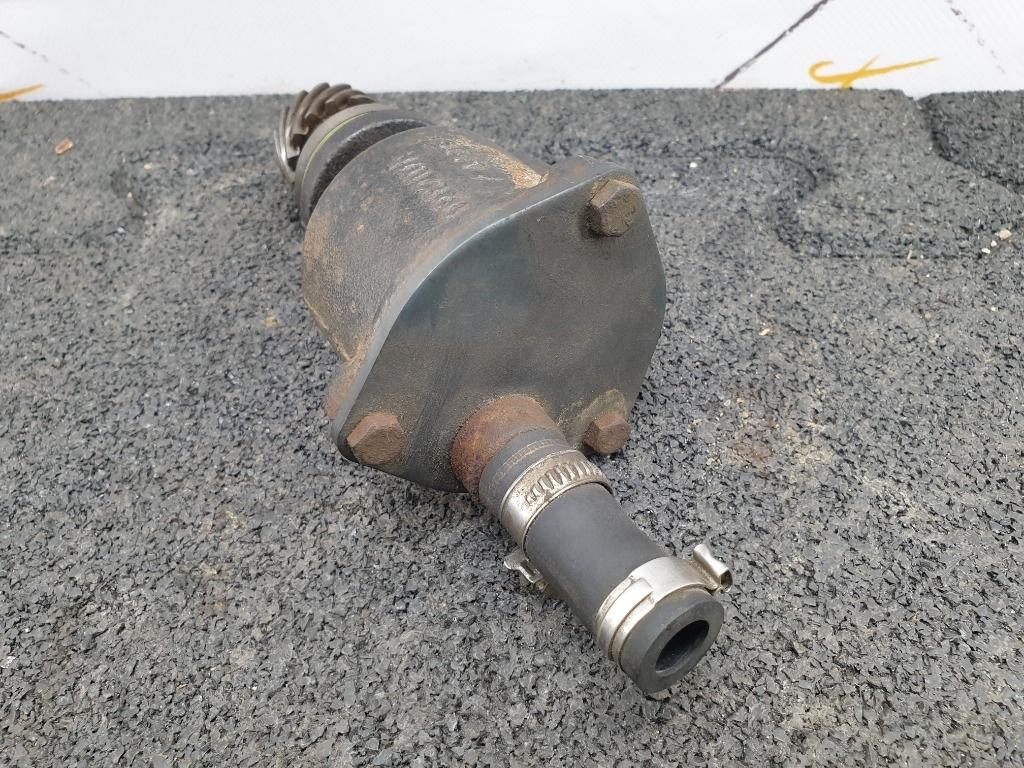 Pompa de vacuum VOLKSWAGEN POLO 6N1 1994 - 19991.7 60 SDI AKU 028207A