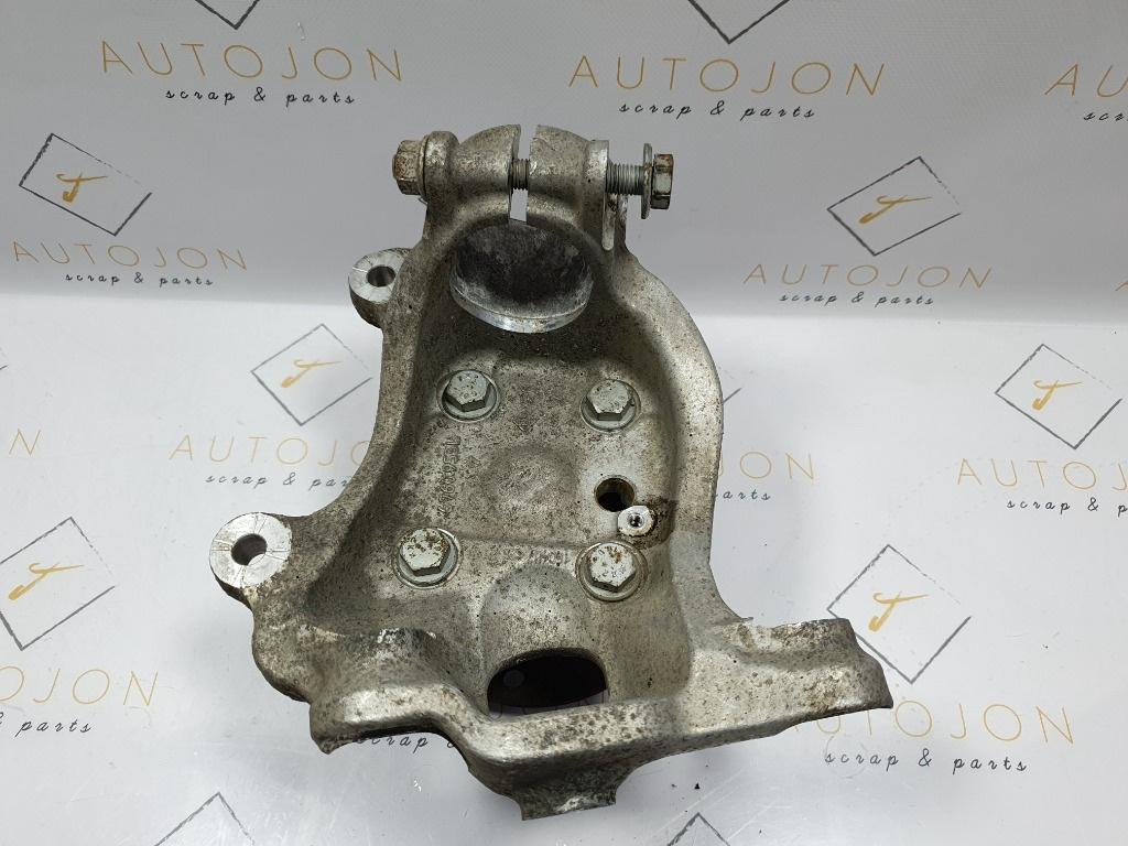 Fuzeta  stanga fata BMW 5 E60 2001 - 20102.0 520 d N47 D20 A 6760953L
