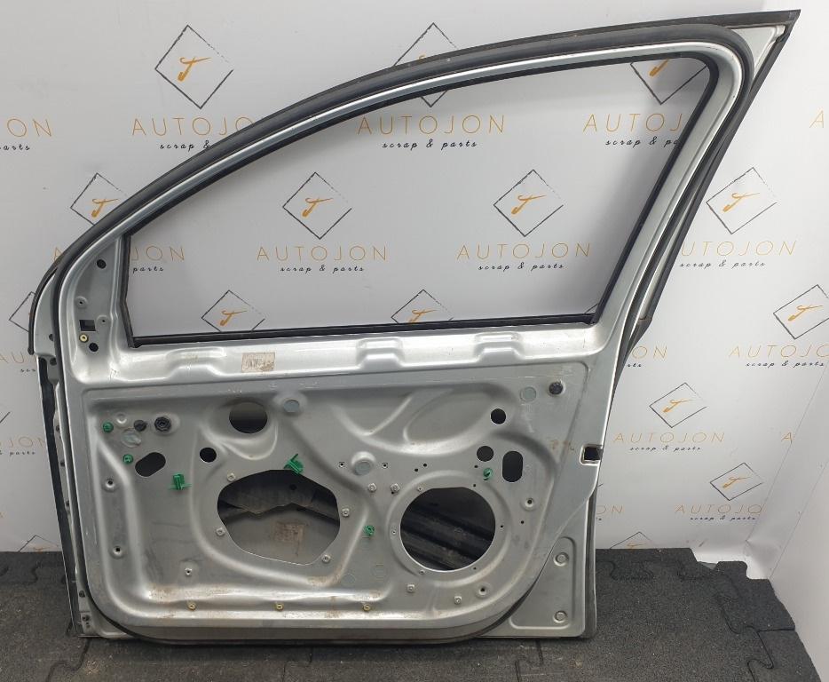 Usa portiera fata dreapta VOLKSWAGEN GOLF V 1K1 2003 - 2009 , 1K4831312 , gri LA7W
