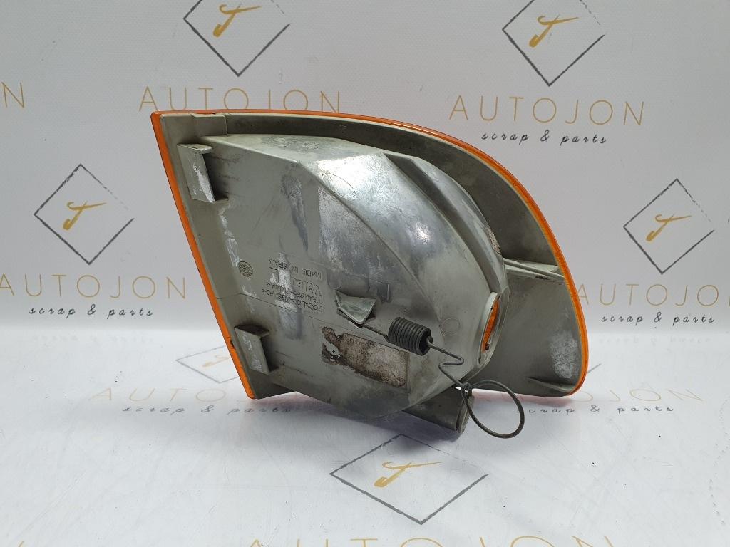 Semnalizare dreapta MERCEDES-BENZ V-CLASS 638/2 1996 - 20032.2 V 220 CDI OM 611.980 A6388200821