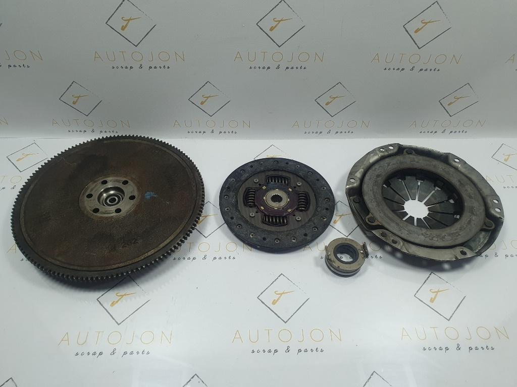Kit ambreiaj OPEL AGILA A H00 2000 - 20071.0 12V Z 10 XE 9158254
