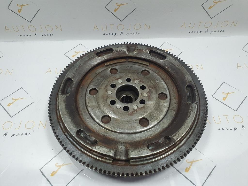 Volanta AUDI A6 III Avant 4F5, C6 2005 - 2011 TDI BLB, BRE 03G105317B