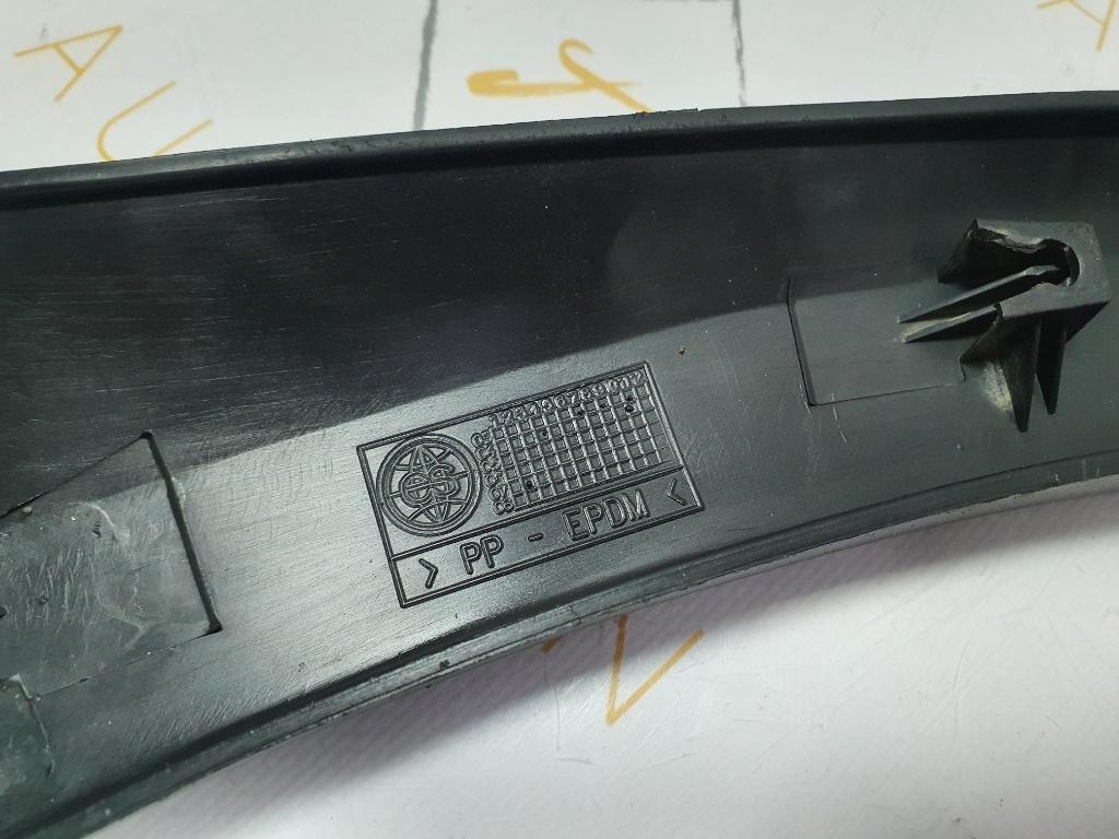 Bandou aripa stanga spate OPEL CORSA C F08, F68, X01 2000 - 2009 1.2 Twinport Z 12 XEP 9227307