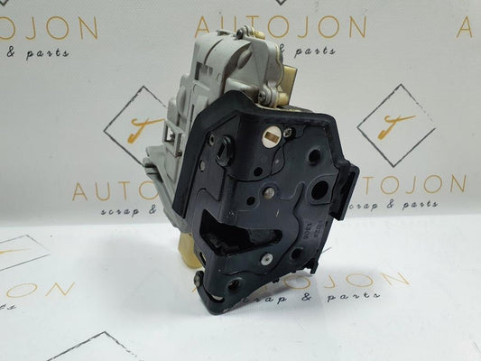 Broasca usa  dreapta spate VOLKSWAGEN PASSAT Variant 3C5 2005 - 2011 2.0 TDI BMR, CBBB   3C4839016A