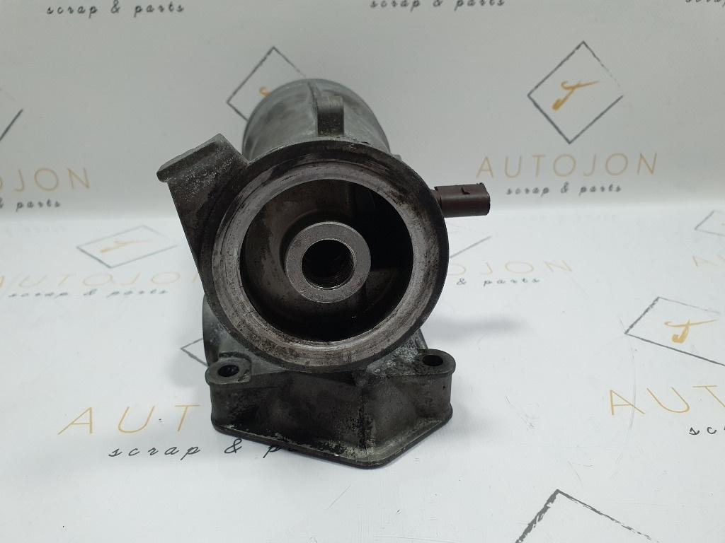 Carcasa filtru ulei VOLKSWAGEN PASSAT Variant 3C5 2005 - 20112.0 TDI BMR, CBBB 045115389E