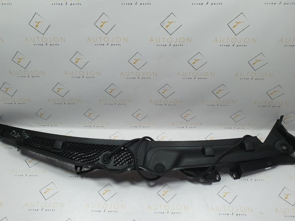 Grila stergator MERCEDES-BENZ C-CLASS W204 2007 - 2014, MERCEDES-BENZ C-CLASS T-Model III S204 2007 - 20142.2 C 180 CDI OM 651.913 A2048303213
