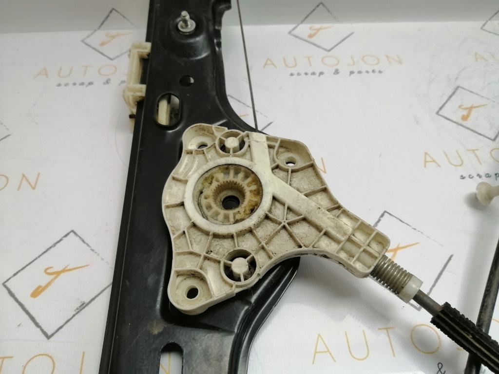 Macara geam usa  stanga fata BMW 3 V E90 2004 - 2012 2.0 318 i N46 B20..  7140587E