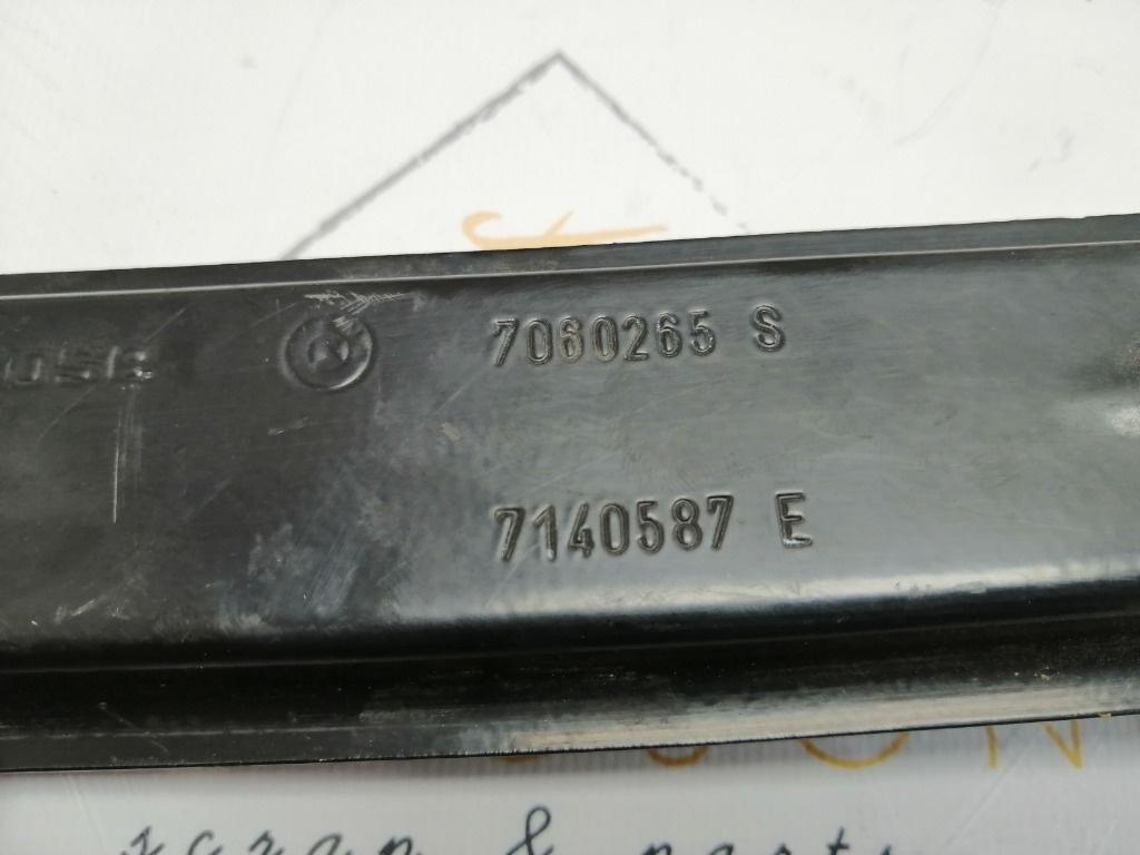 Macara geam usa  stanga fata BMW 3 V E90 2004 - 2012 2.0 318 i N46 B20..  7140587E