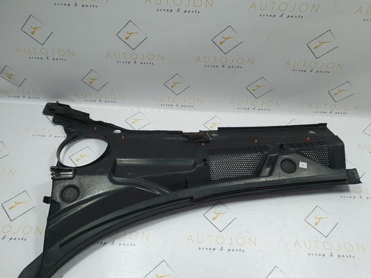 Grila stergator dreapta JAGUAR XF CC9_, X250 2008 - 2015 3.0 D AJV6D  8X23F021B45BP