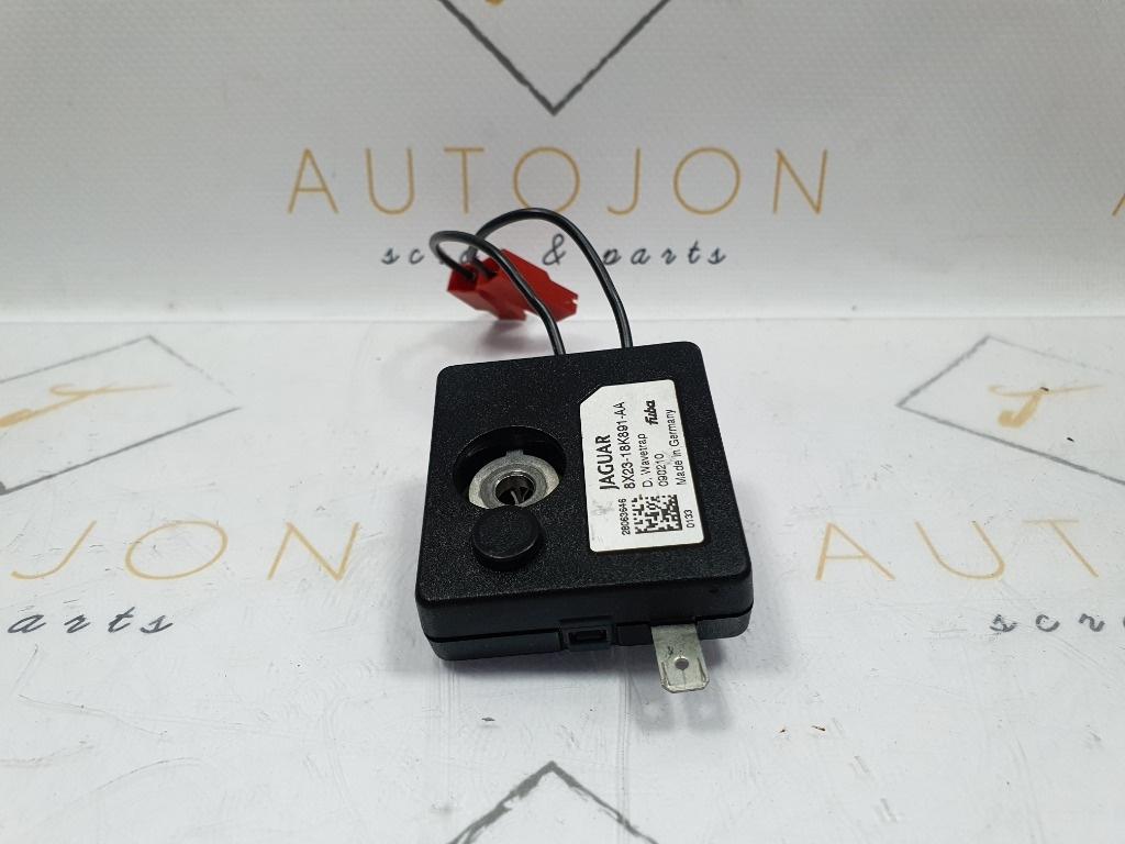 Amplificator antena JAGUAR XF CC9_, X250 2008 - 2015 3.0 D 306DT, AJV6D 8X2318K891AA