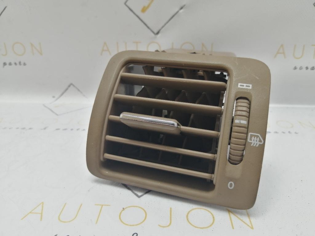 Grila aer bord  stanga MERCEDES-BENZ M-CLASS W163 1998 - 2005 2.7 ML 270 CDI OM 612.963 A1638300154 / A 163 830 01 54